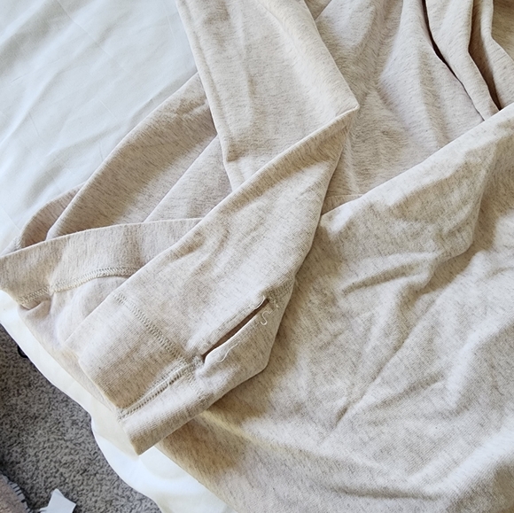 Lululemon iconic wrap top - Picture 3 of 5